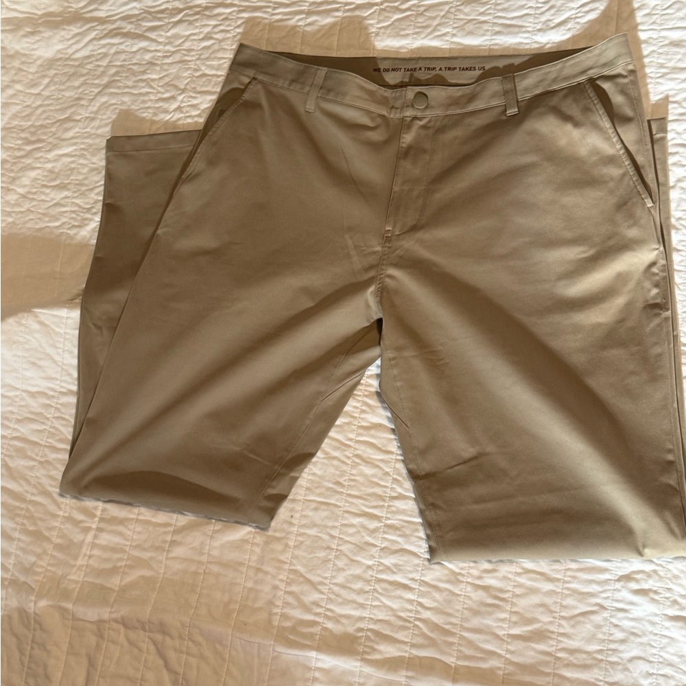 RHONE Men's Khaki Chinos